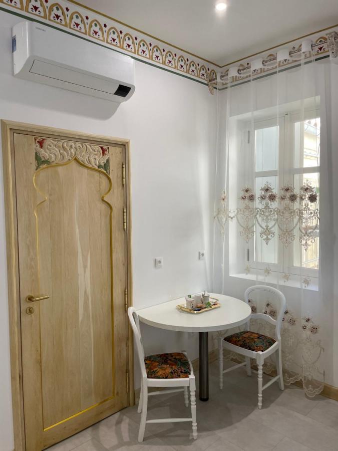 Chambre Orientale Cherazade Maison De L'Eglise 纳博讷 外观 照片