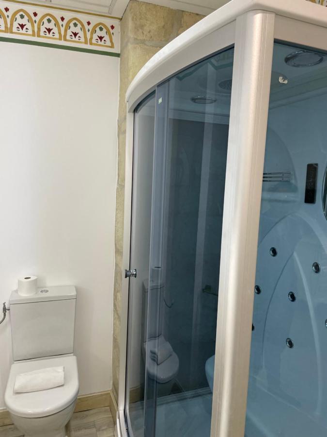Chambre Orientale Cherazade Maison De L'Eglise 纳博讷 外观 照片